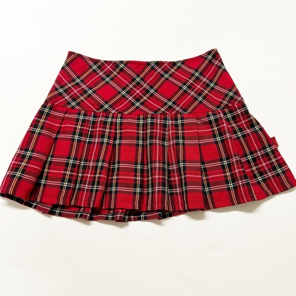 TRIPP NYC Womens Red Plaid Pleated Zip Back Mini Skirt Size XS - Picture 1 of 11